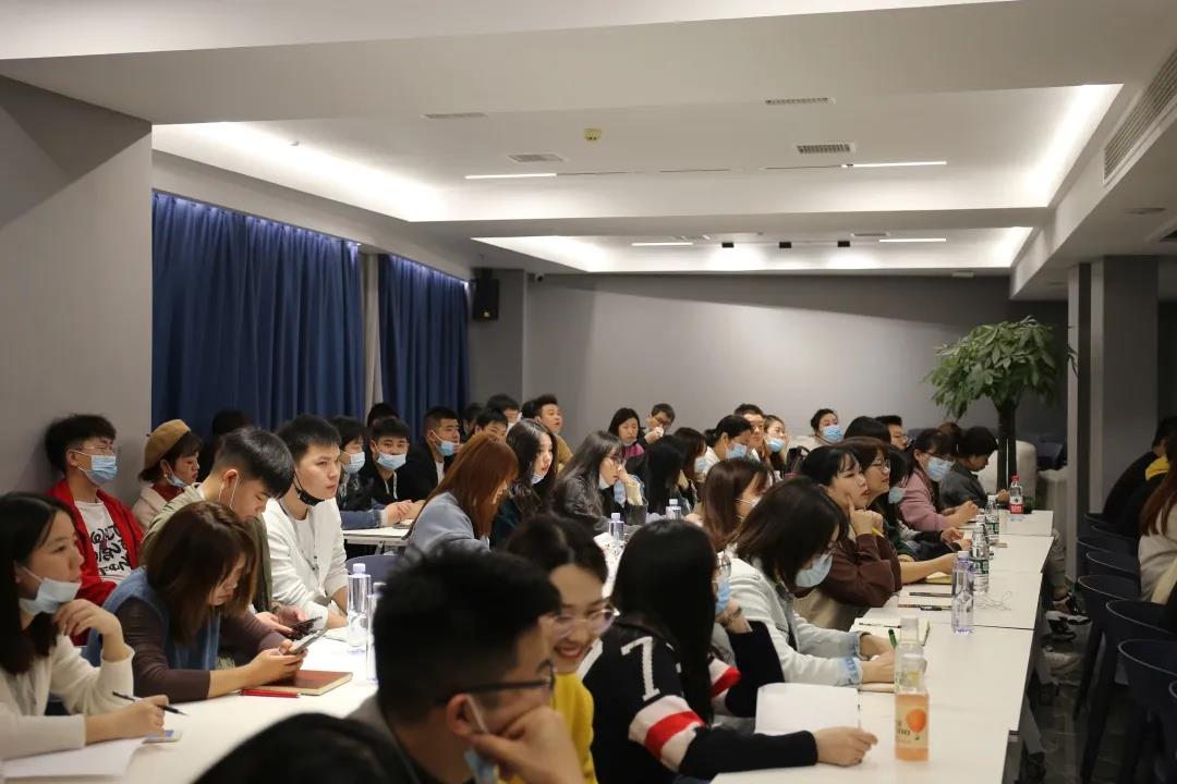 山水人家裝飾客服銷售服務(wù)培訓